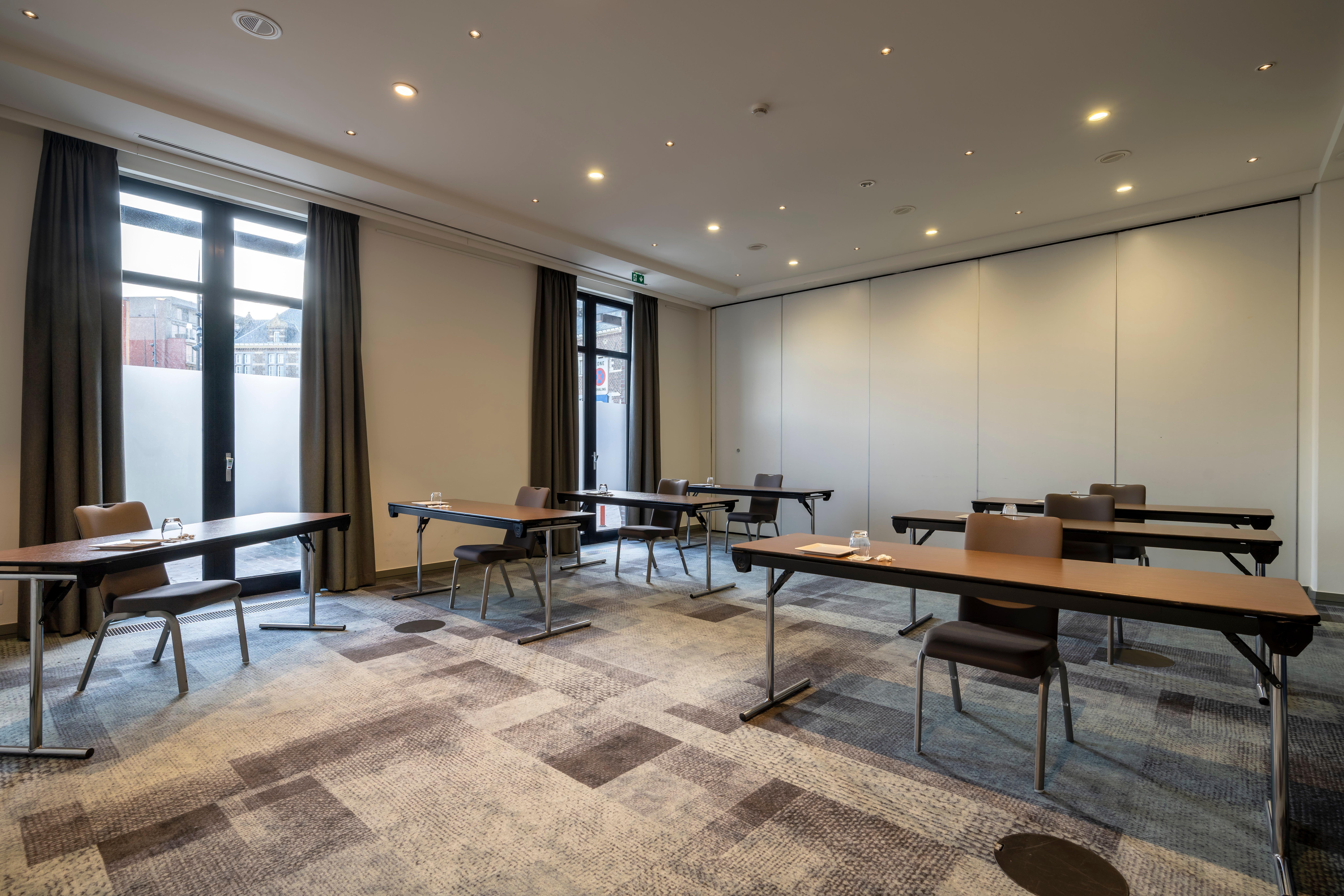 Holiday Inn Hasselt By Ihg Екстериор снимка