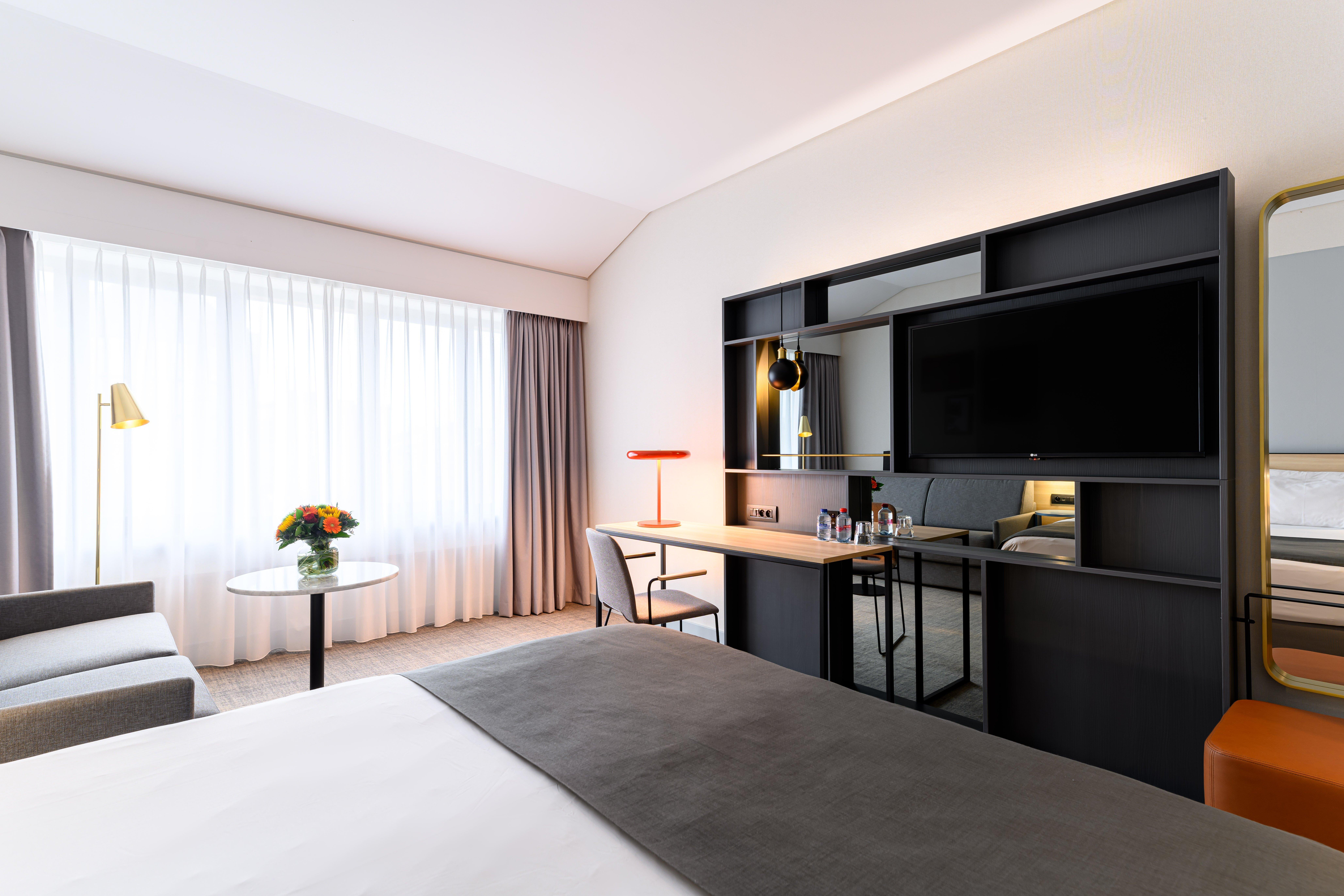 Holiday Inn Hasselt By Ihg Екстериор снимка