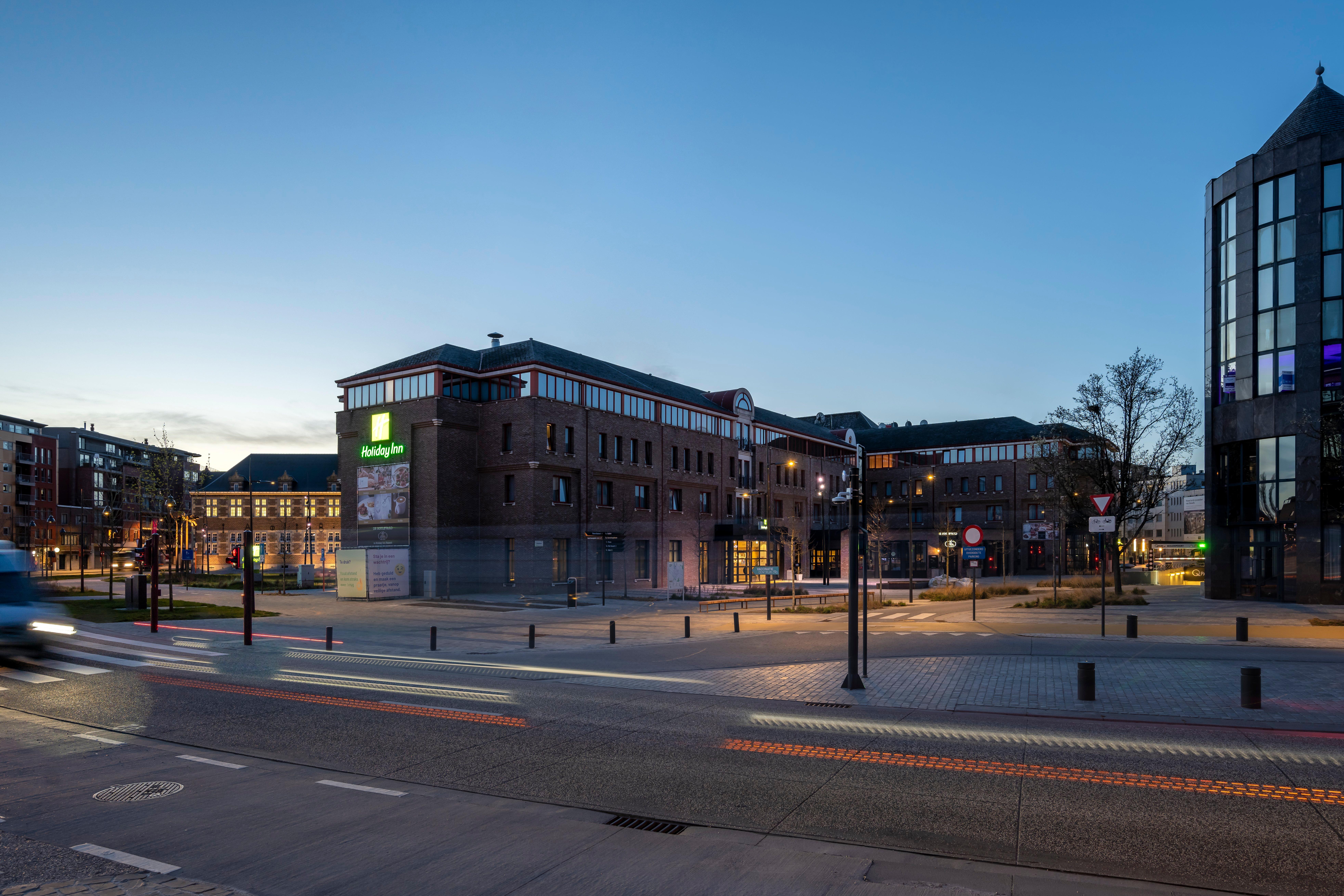 Holiday Inn Hasselt By Ihg Екстериор снимка